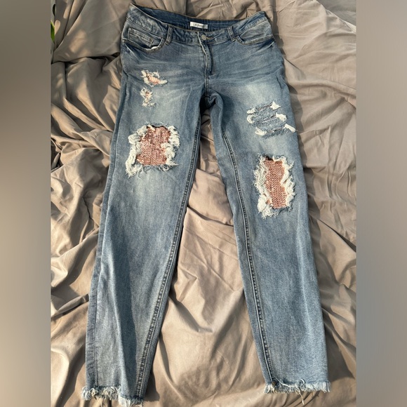 EUC K Jordan distressed jeans size 14 with gold sequins. - Picture 2 of 9